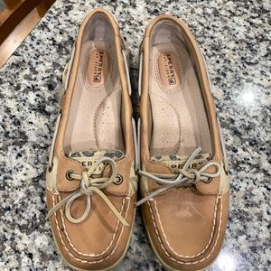Never Worn Women’s Sperry Boat Shoes Size 8